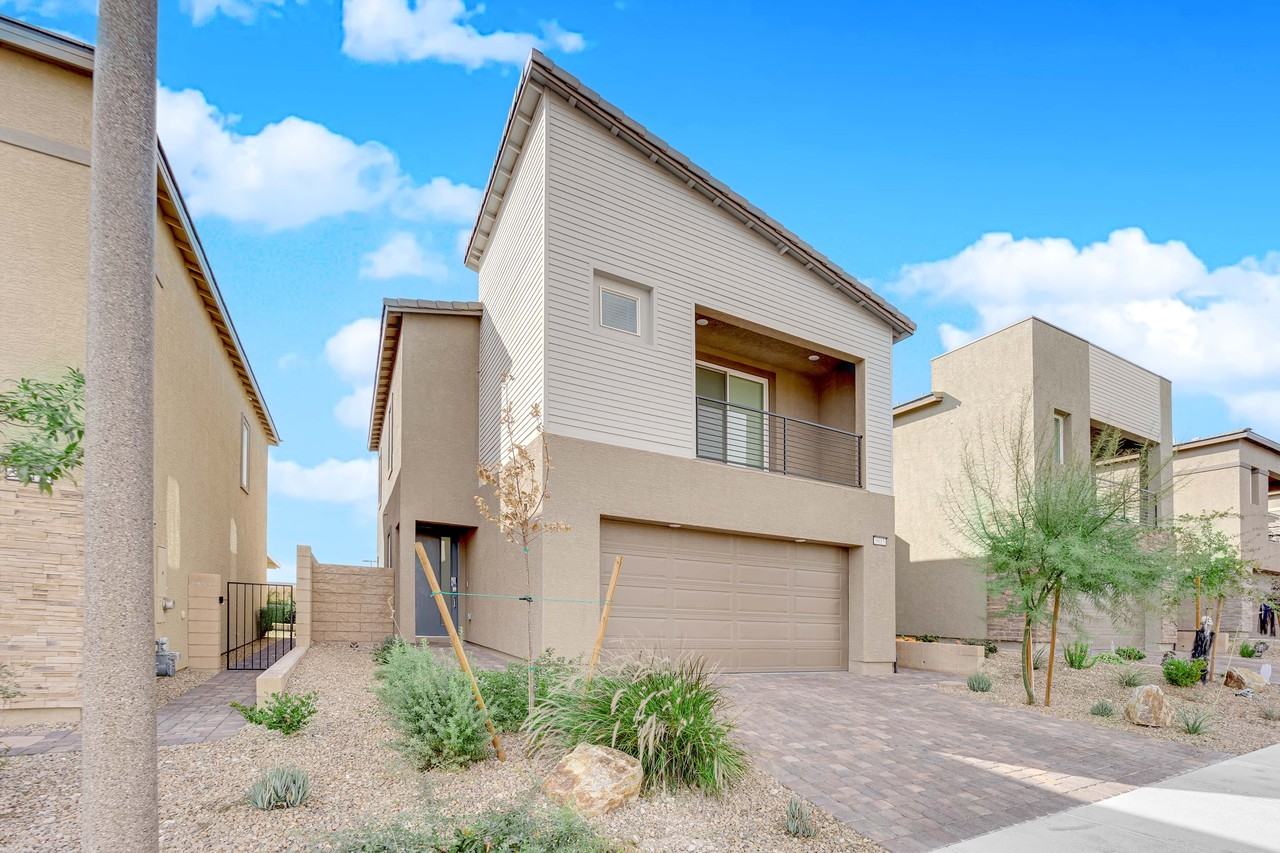 9815 Mojave Mountain St - Photo 2 of 48