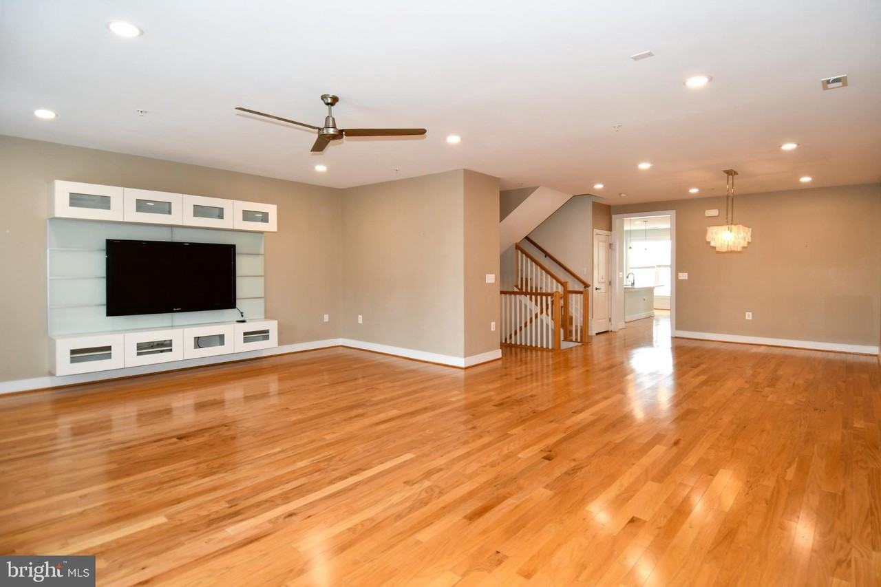 2305 Main Line Blvd Apt 102 #102 - Photo 7 of 25