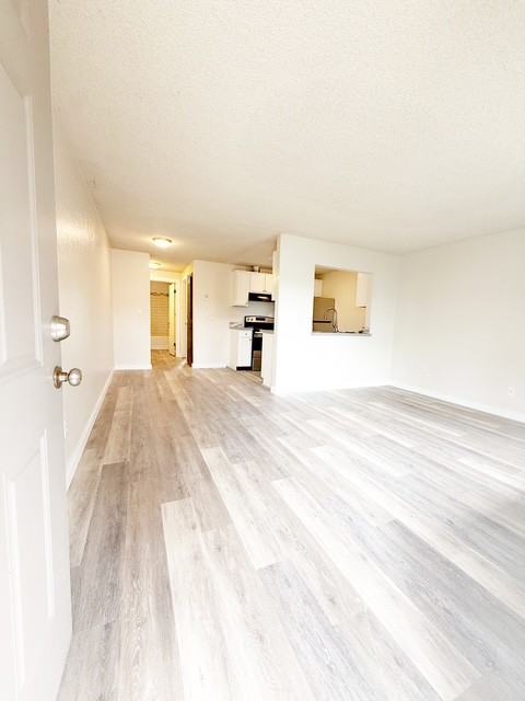 2510 Crystal Springs Rd W #2510-4 - Photo 2 of 16