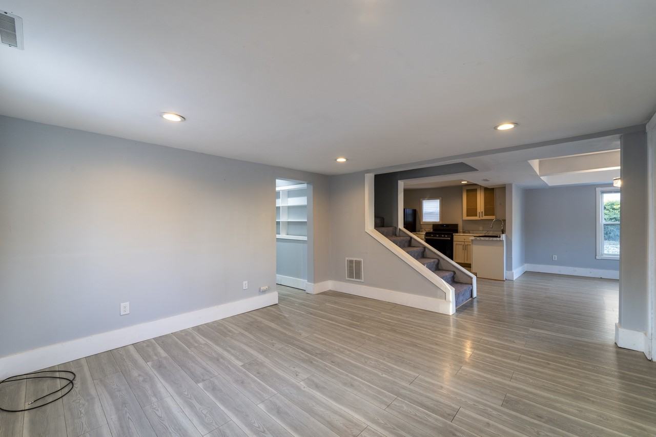 308 N Harrison St #1 - Photo 4 of 40