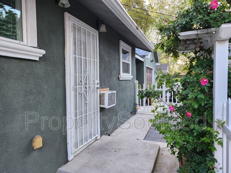 155 Berverdor Ave - Photo 2 of 11