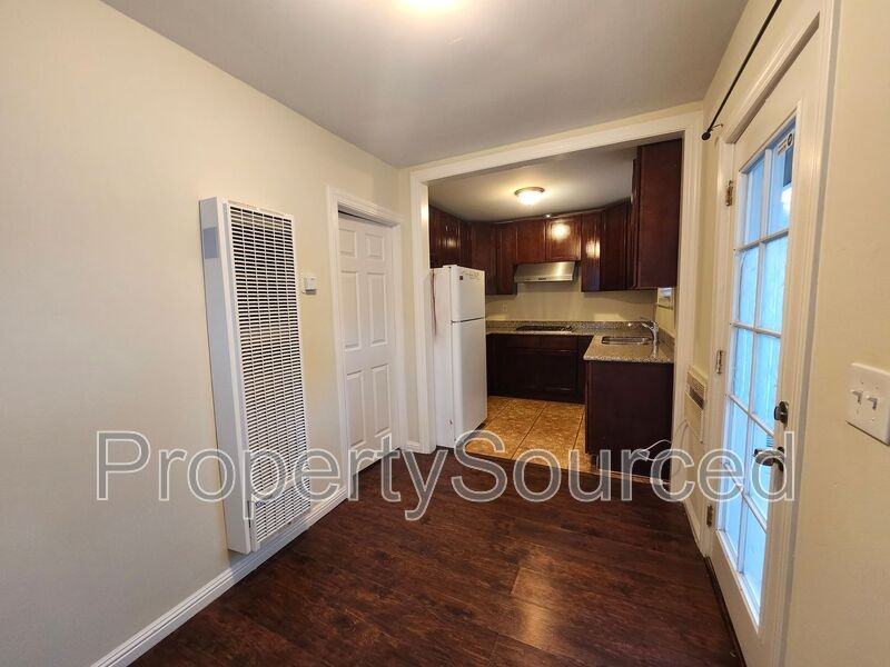 155 Berverdor Ave - Photo 4 of 11