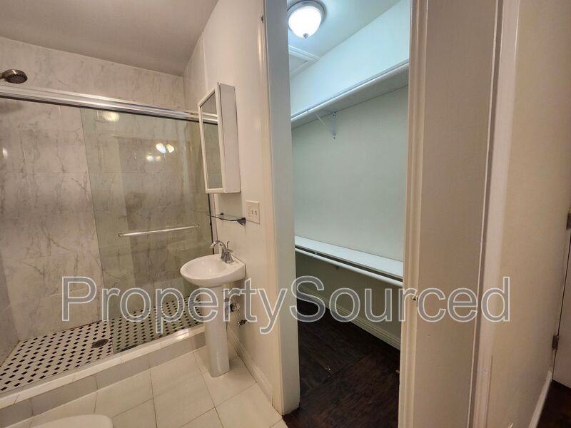 155 Berverdor Ave - Photo 7 of 11