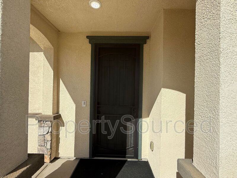 1697 W Woodward Ave - Photo 4 of 44