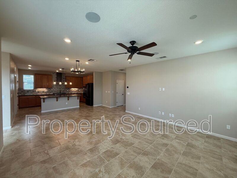 1697 W Woodward Ave - Photo 6 of 44