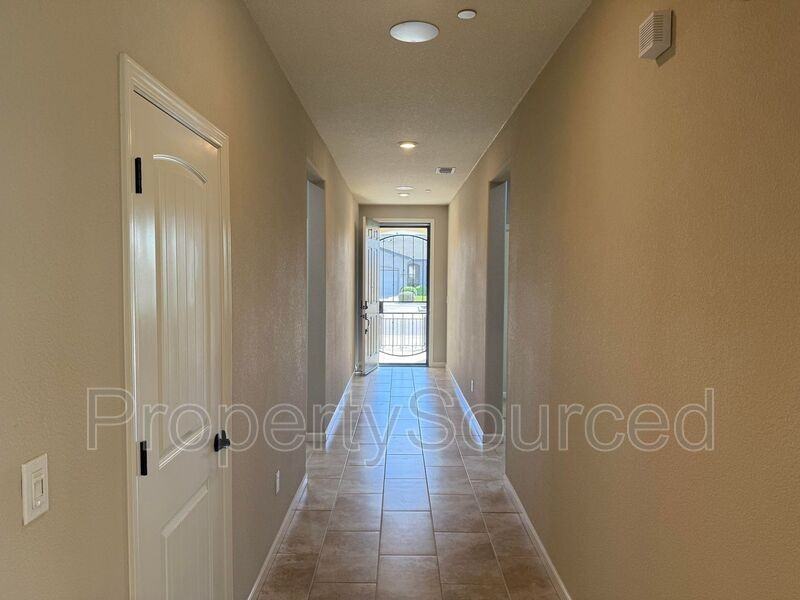 1697 W Woodward Ave - Photo 7 of 44