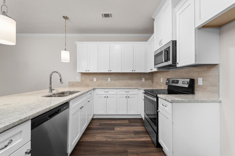 532 Ashler Cove #1 - Photo 3 of 12