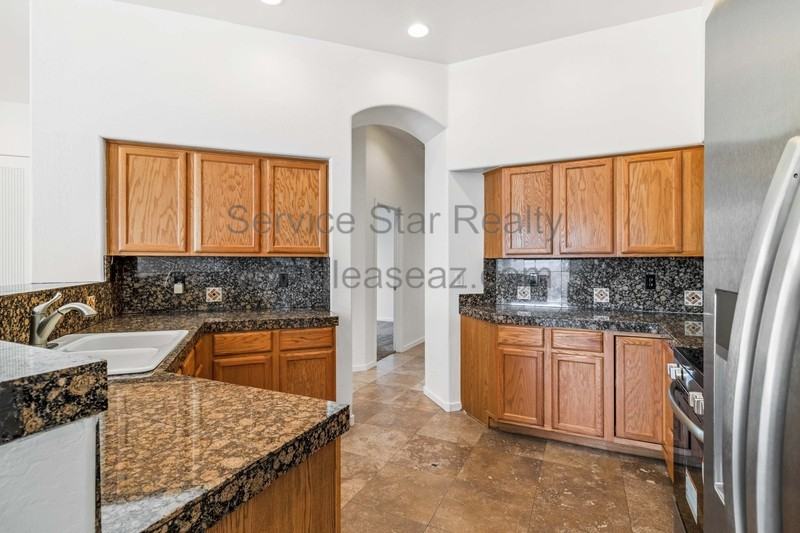 3925 E Carter Dr - Photo 5 of 24