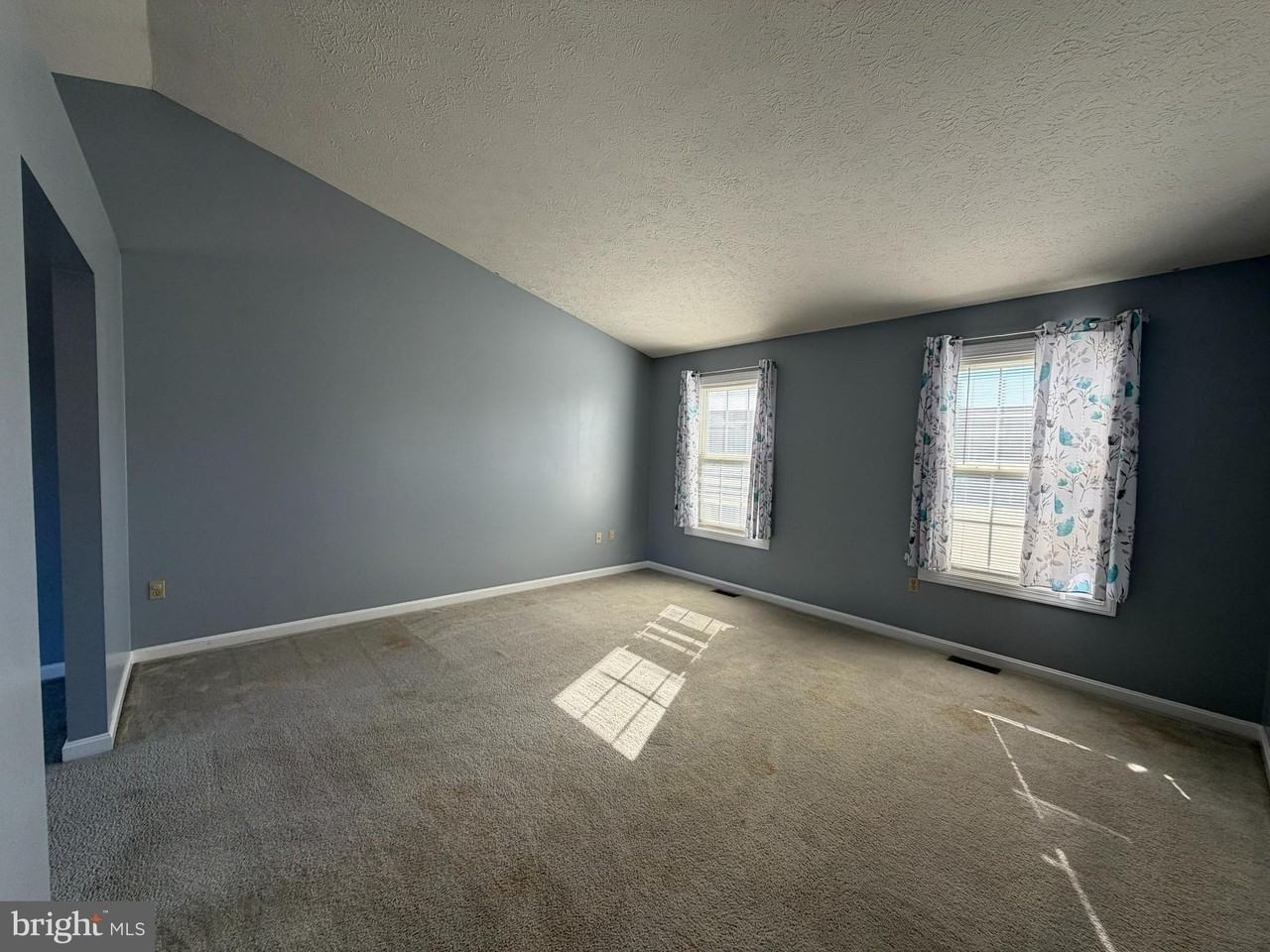 104 New Kent Ct - Photo 4 of 36