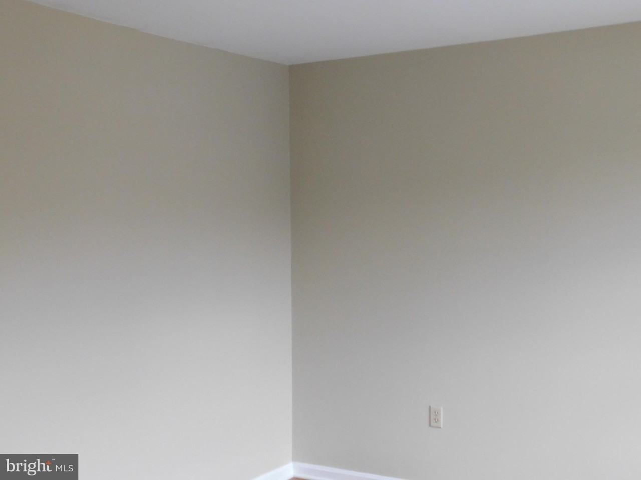 104 Waterford Ln - Photo 3 of 9