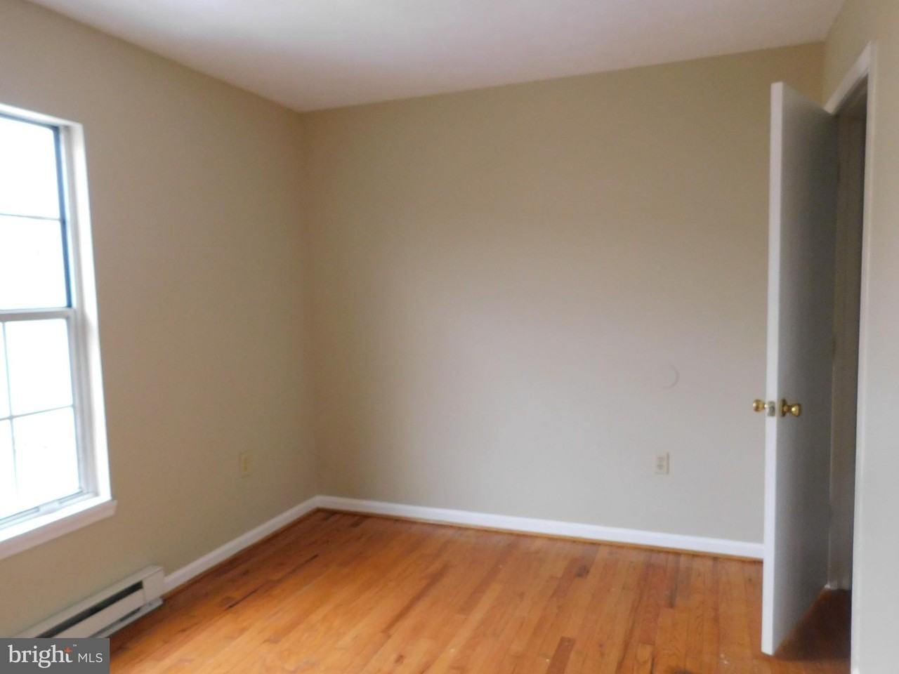 104 Waterford Ln - Photo 7 of 9