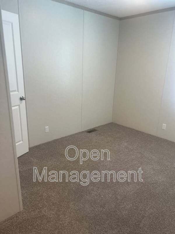 825 1st Ave E - Photo 5 of 14