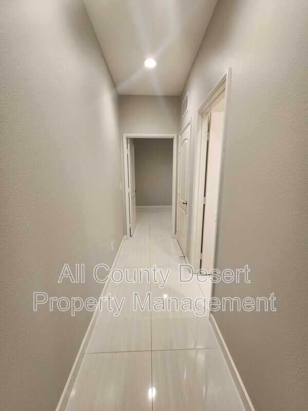 44801 Beringer Dr - Photo 4 of 23