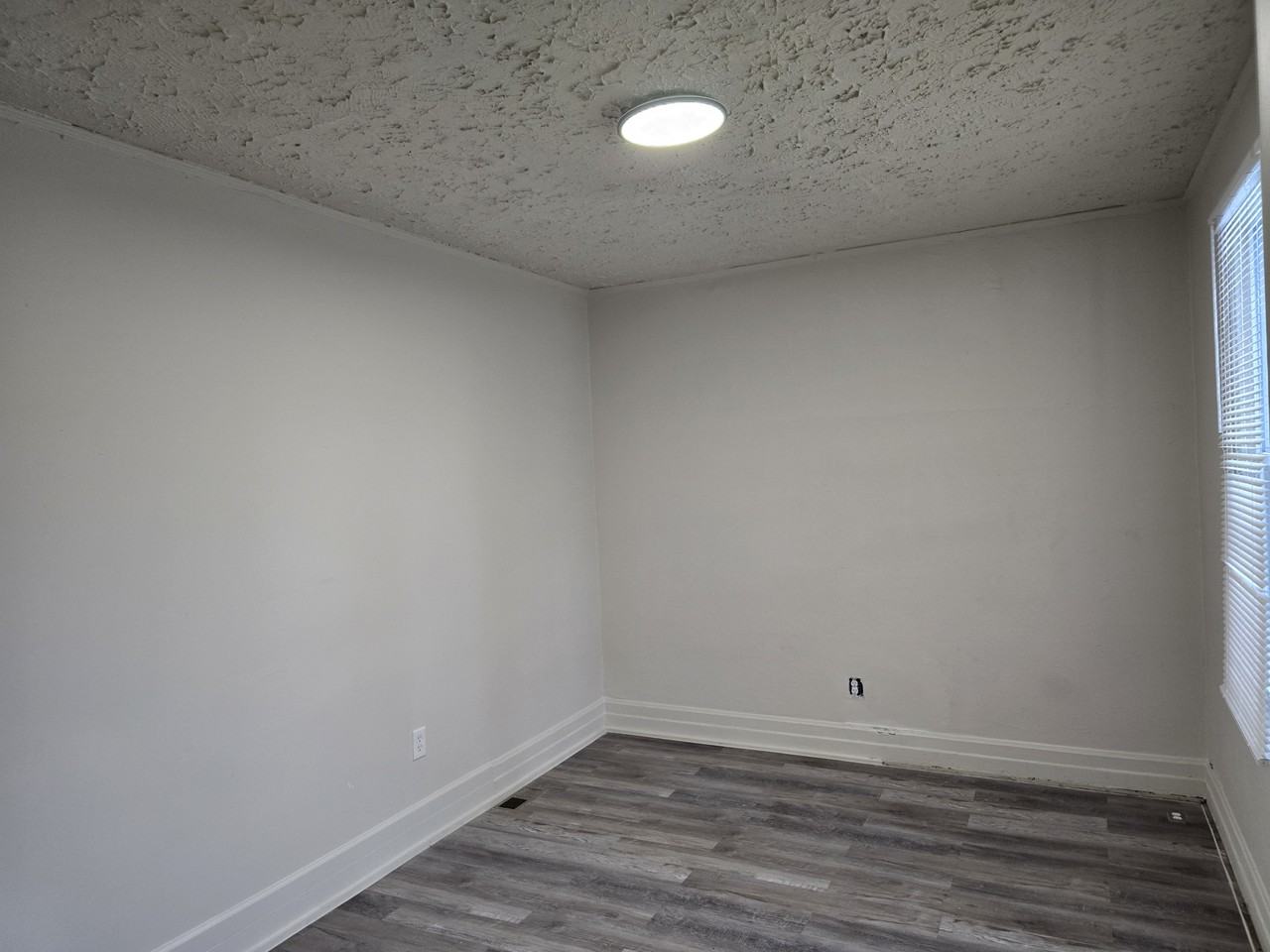 3511 Concord St - Photo 2 of 6