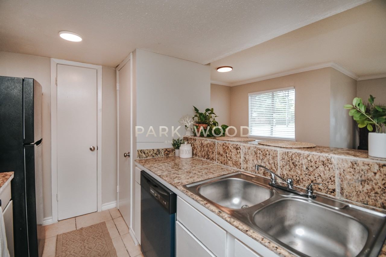 3001 Arroyo DrApt 104 #104 - Photo 4 of 9