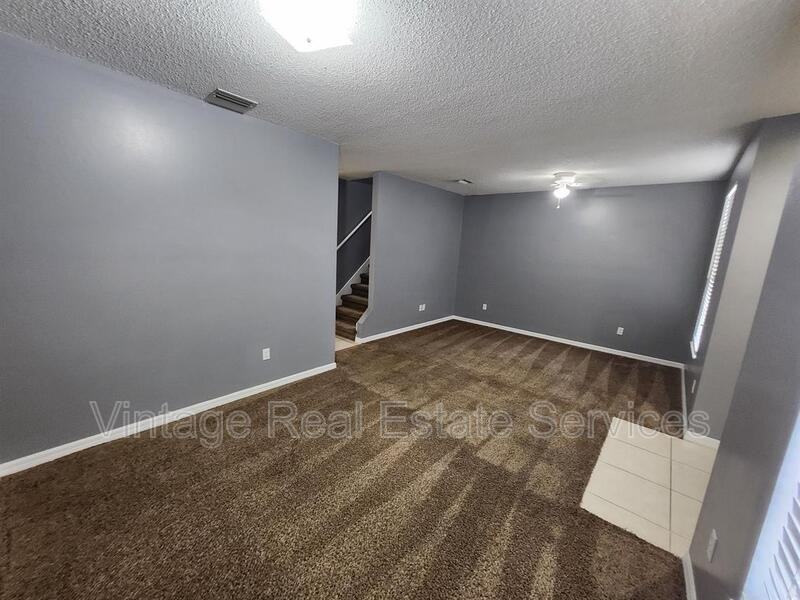 30136 Barnaby Ln - Photo 4 of 22