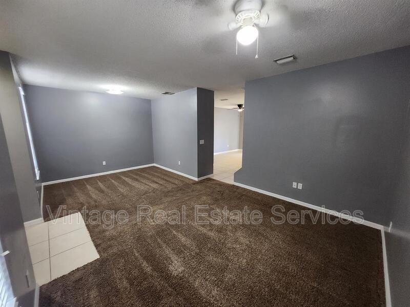 30136 Barnaby Ln - Photo 5 of 22