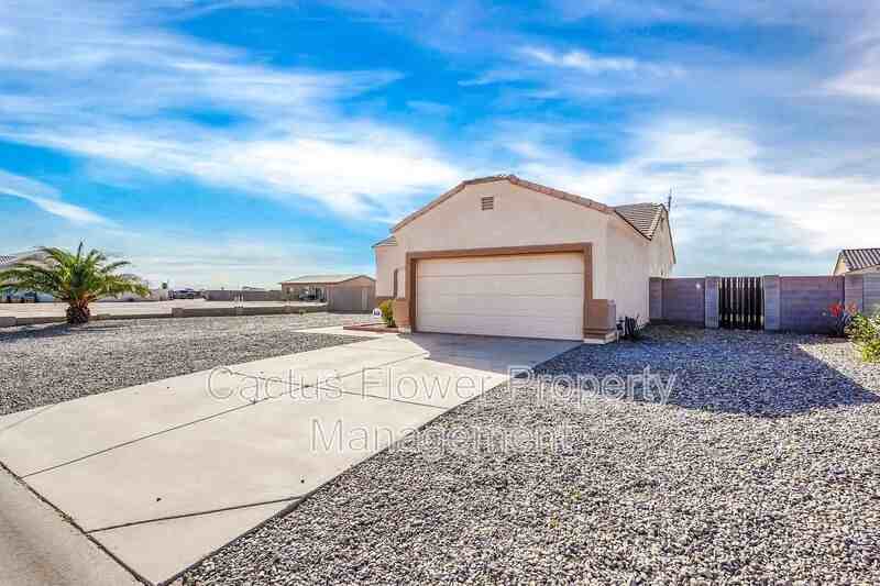 11679 W Madero Dr - Photo 3 of 36