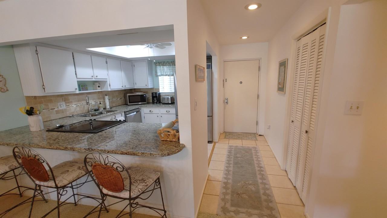 6725 Winkler Rd #C203 - Photo 5 of 37