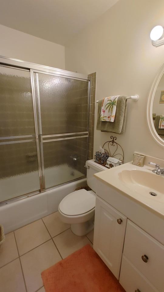 6725 Winkler Rd #C203 - Photo 6 of 37