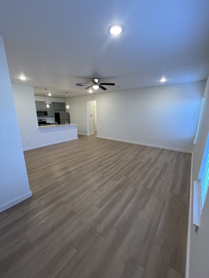 5519 Itasca St #1 - Photo 2 of 13