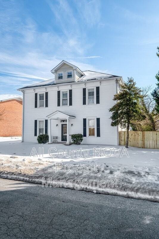 8753 Signal Hill Rd #2 - Photo 3 of 46