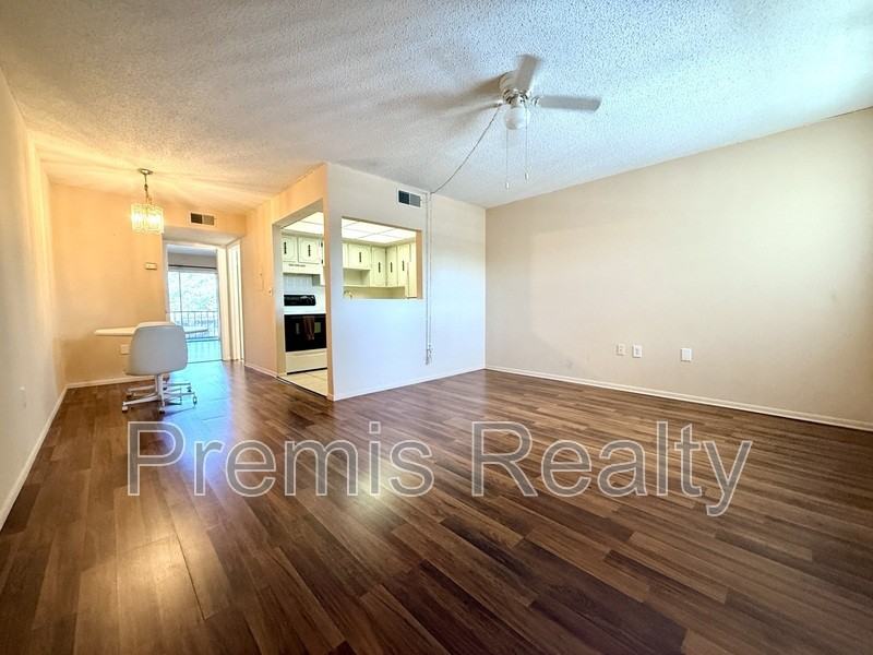 870 Virginia St #314 - Photo 5 of 13