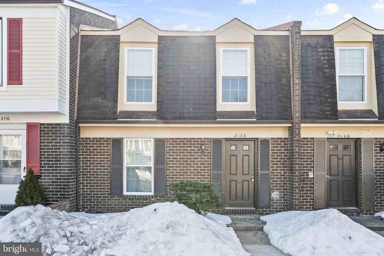 2108 Monaghan Dr - Photo 3 of 33