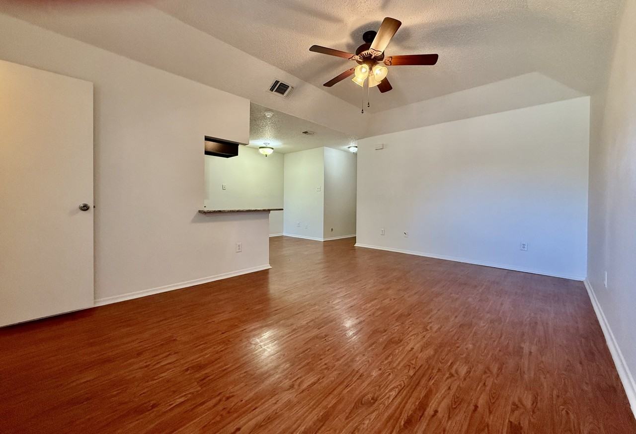 1016 Darnell Ave #B - Photo 4 of 10