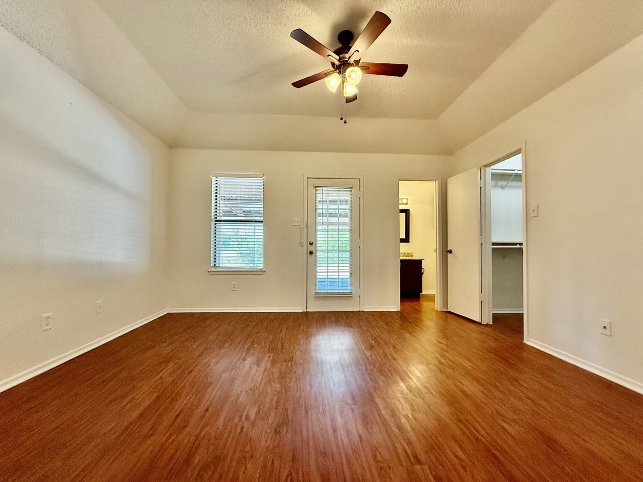 1016 Darnell Ave #B - Photo 7 of 10