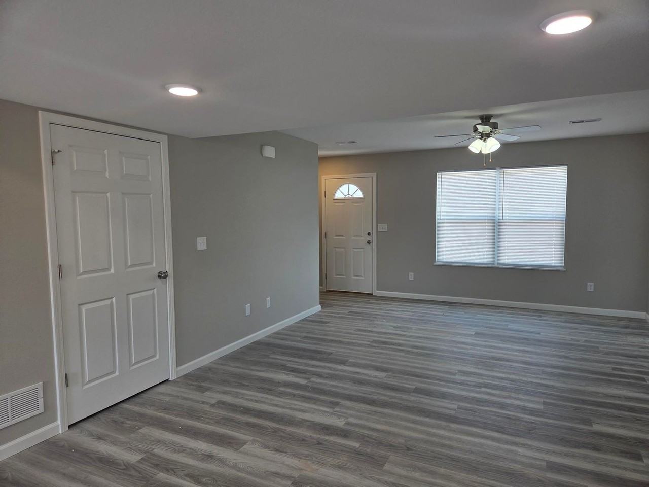 Willow Grove Apartments - Photo 3 of 50