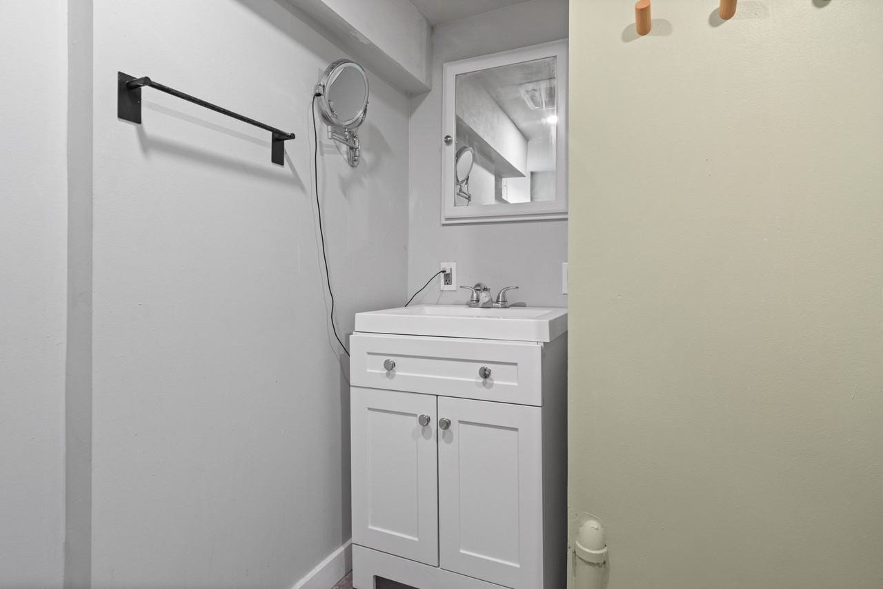 3528B N Elizabeth St #B - Photo 5 of 13