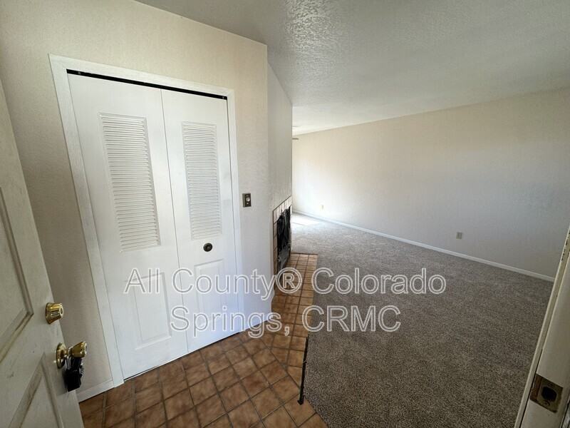 2230 N Weber St #C - Photo 4 of 19