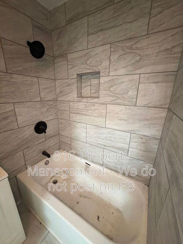 7907 E 51st St - Photo 6 of 9