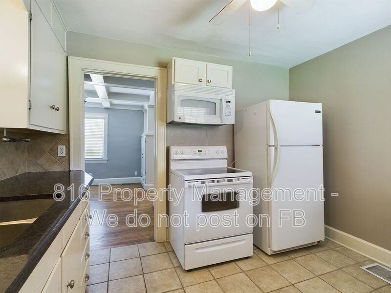 2729 Calumet Ave - Photo 4 of 20