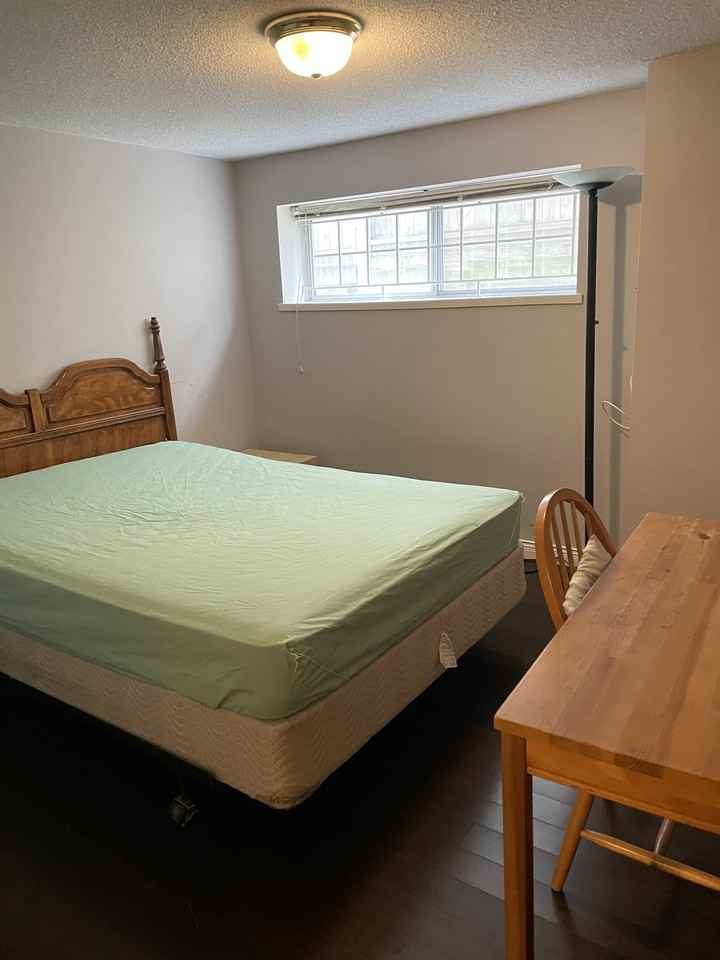 722 66th Ave W #1 - Photo 5 of 10