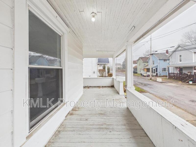 36 23rd St Sw - Photo 4 of 36