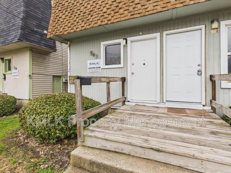 543 Gage St - Photo 2 of 23