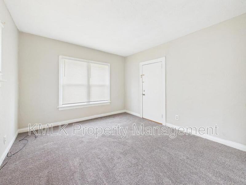 543 Gage St - Photo 7 of 23