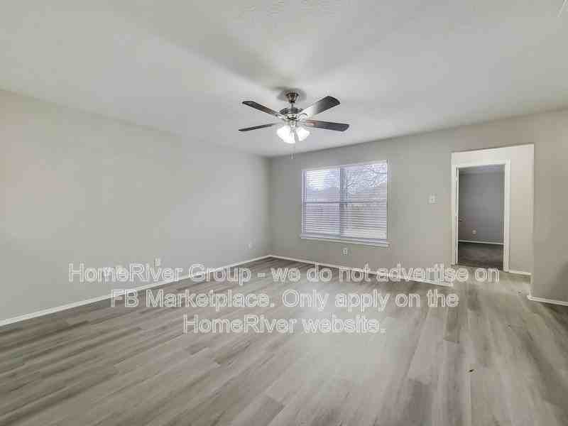 13150 Cutler Ridge Ln - Photo 2 of 26