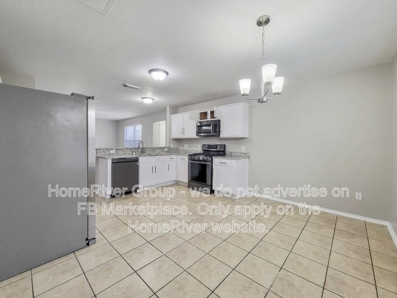 13150 Cutler Ridge Ln - Photo 3 of 26