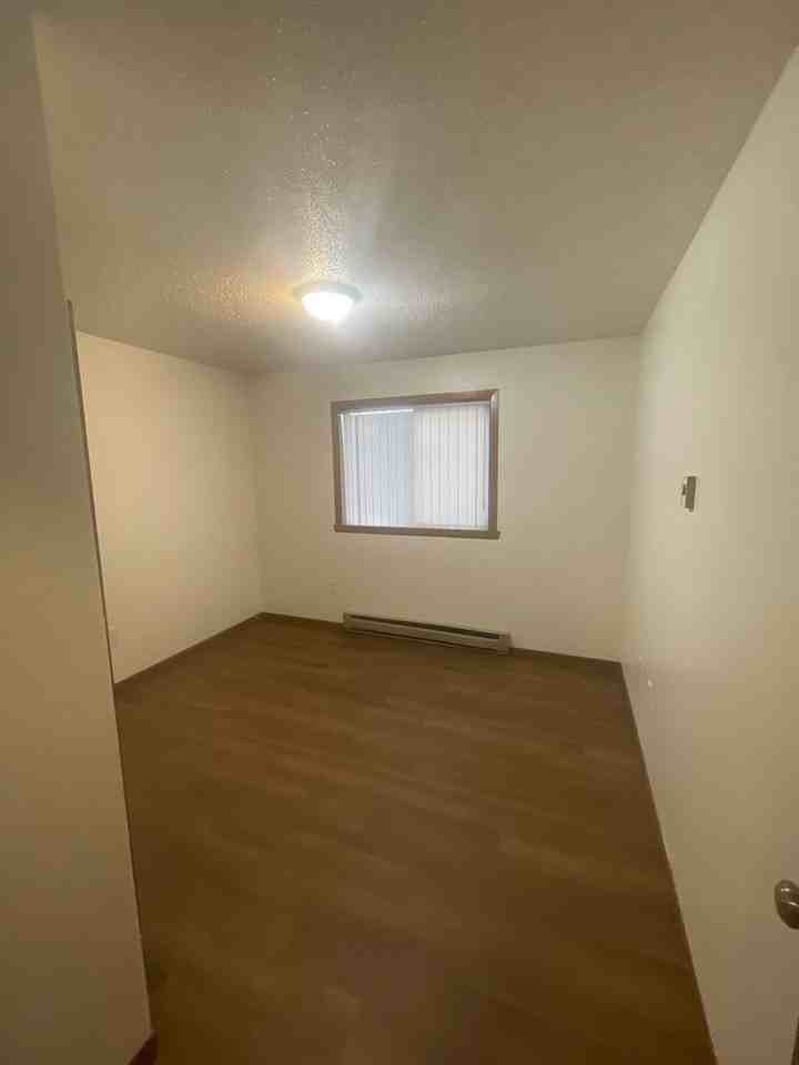 NP Apartments - Photo 5 of 15