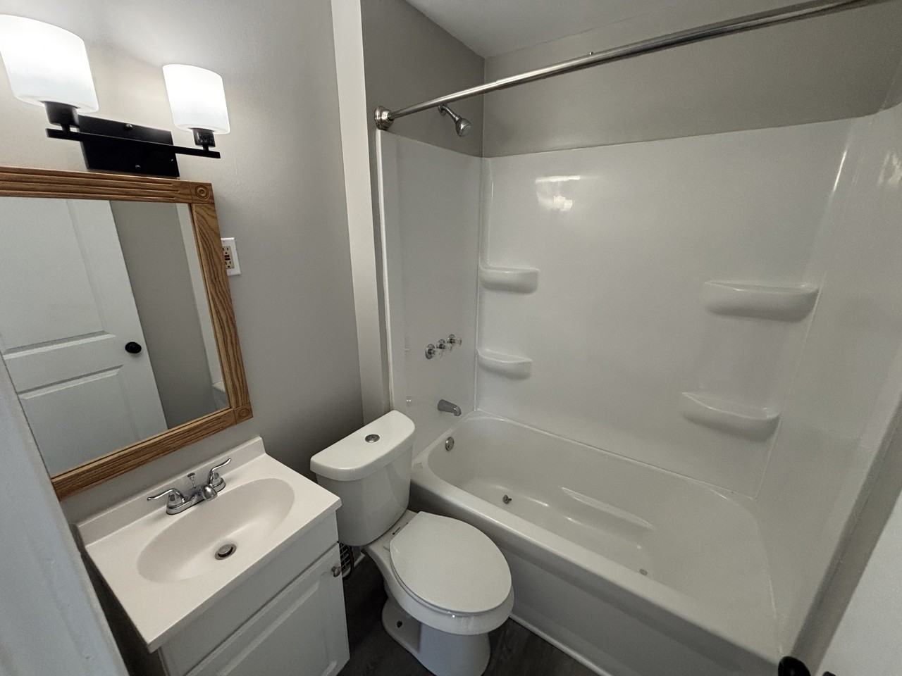 2201 20th St Ne #1 - Photo 6 of 10