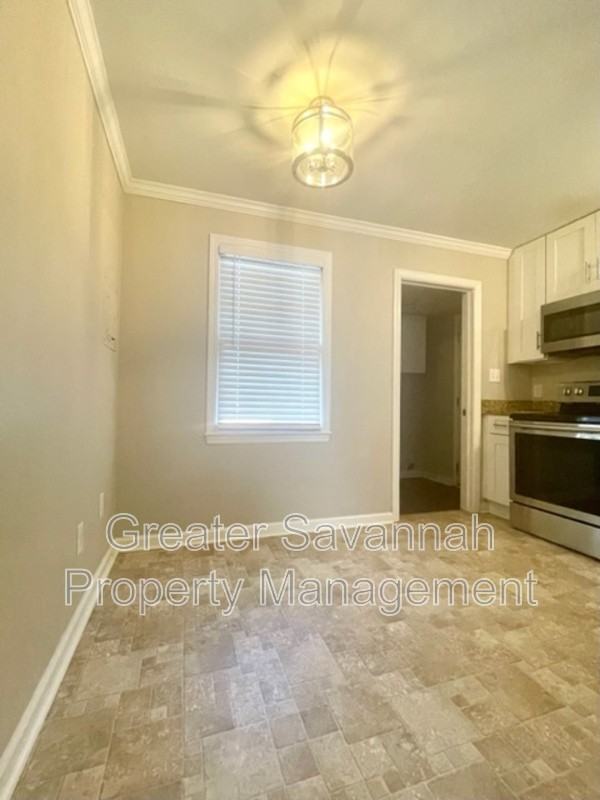 2114 E 62nd St - Photo 5 of 18