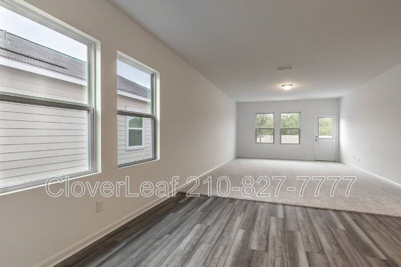 5110 Flying Hooves - Photo 7 of 38