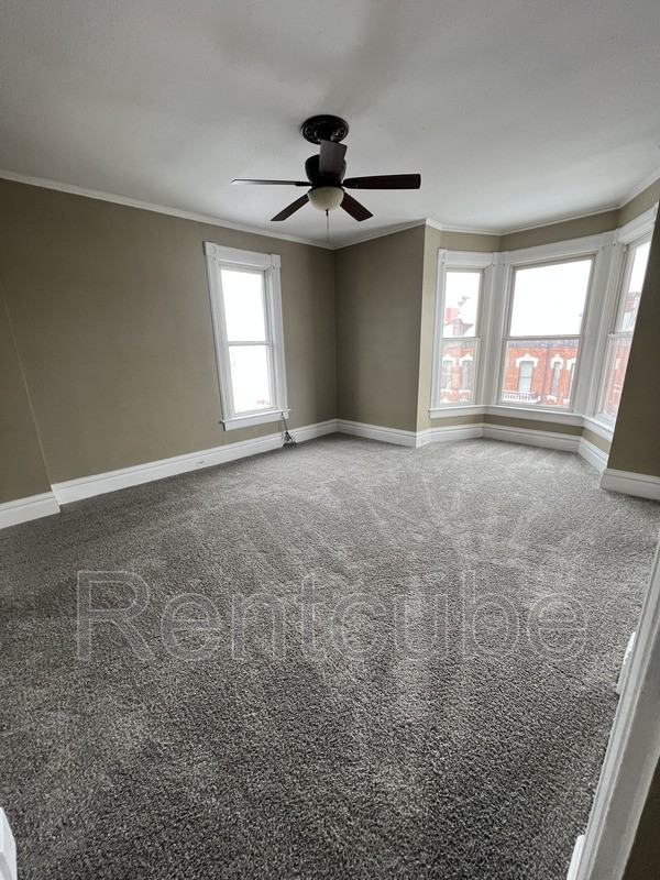 1131 Main St #2 - Photo 6 of 10