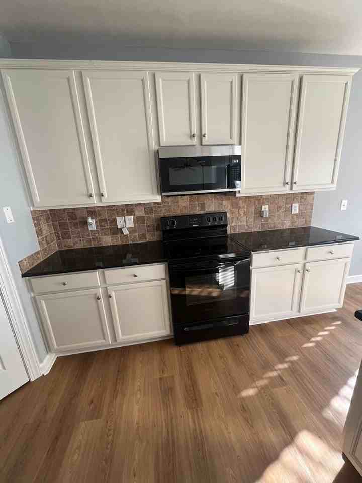 Dockside Dr #1 - Photo 5 of 32