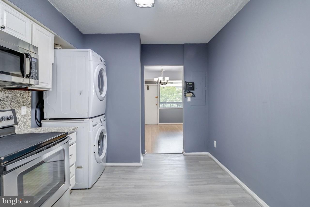 3713 S George Mason Dr Apt 412w #412W - Photo 4 of 45