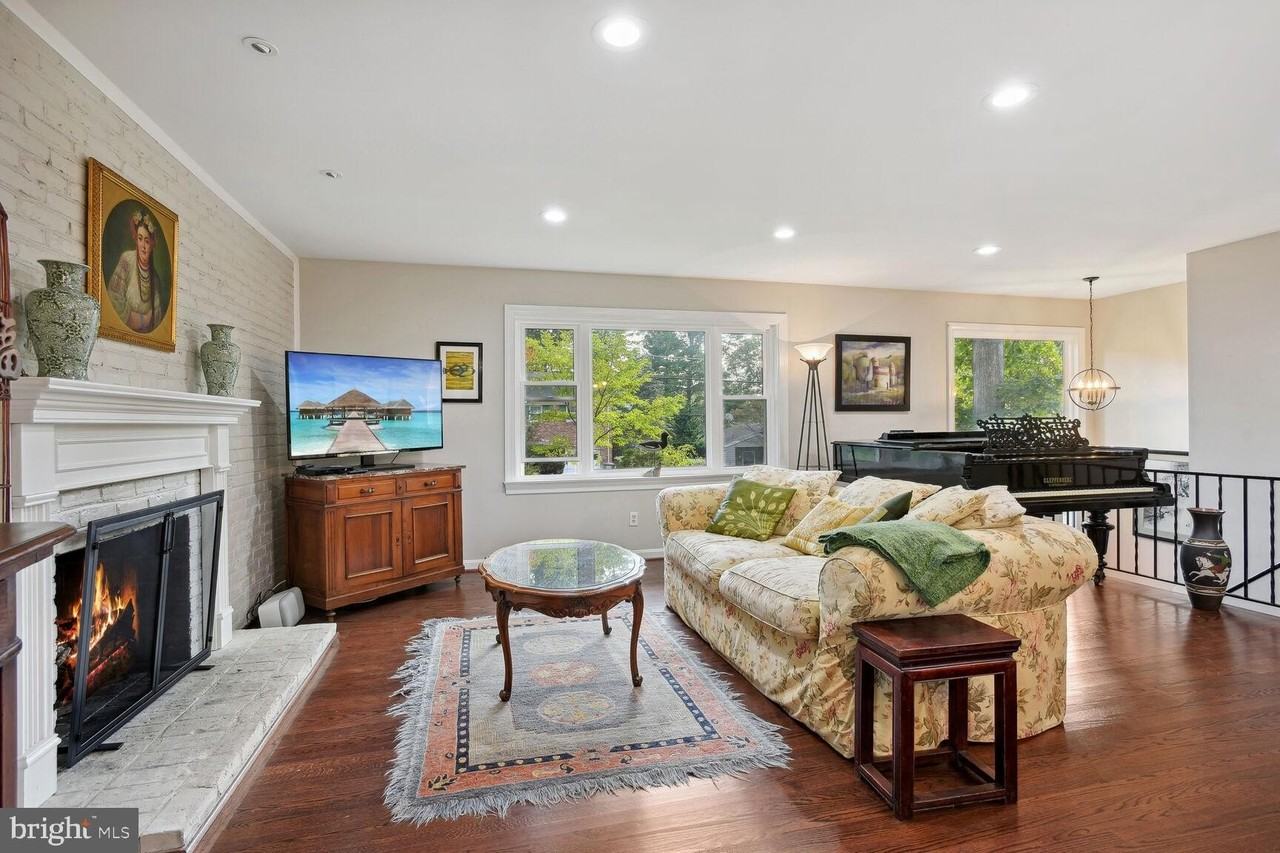 6542 Hitt Ave - Photo 5 of 20