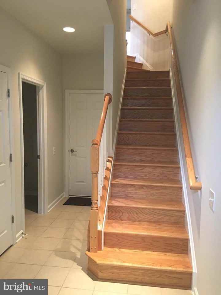 3061 Waterloo Ln - Photo 3 of 23